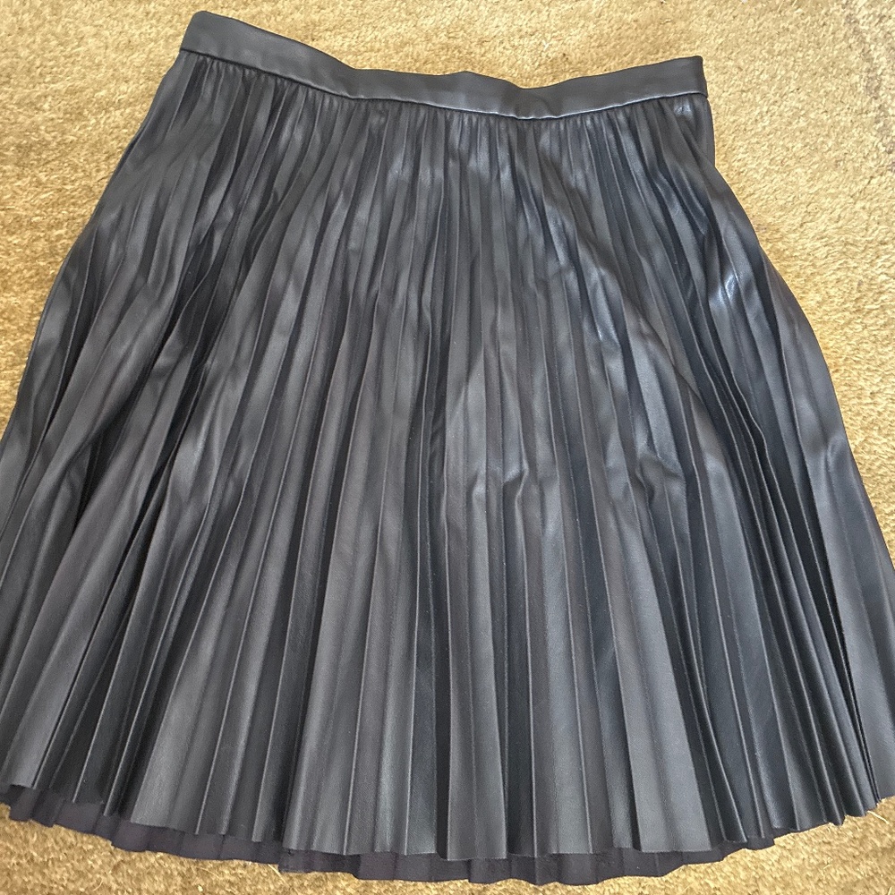 French connection vegan leather skirt NWT size 6